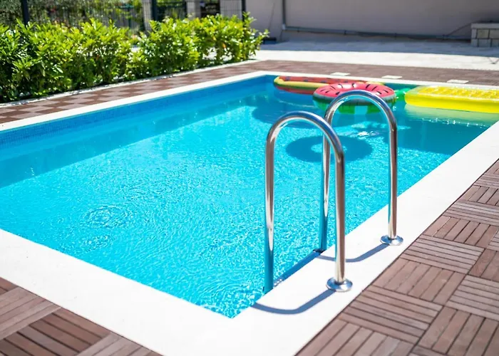 Sunny House Apartment *