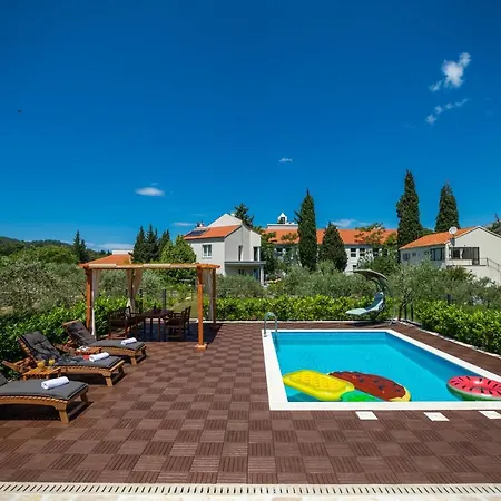 Sunny House