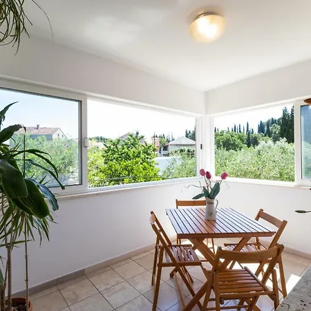 Sunny House Apartment Korčula