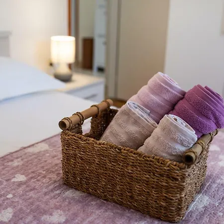 Sunny House Apartment