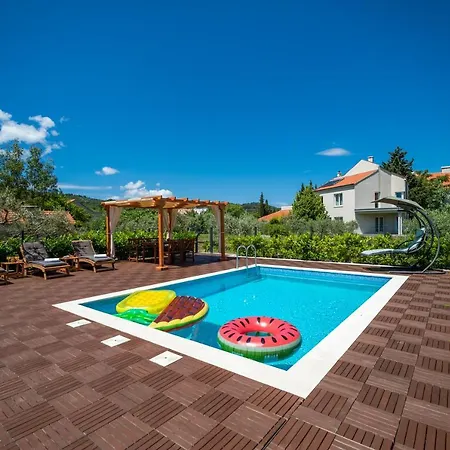 Sunny House *