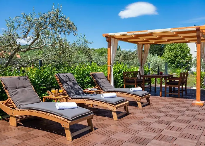 Sunny House Apartman *